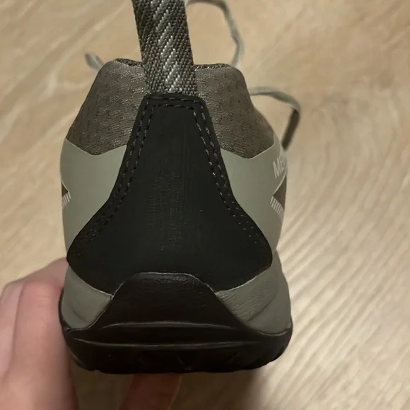 Merrell Shoes - New without tags - never worn- womens - Picture 7 of 8